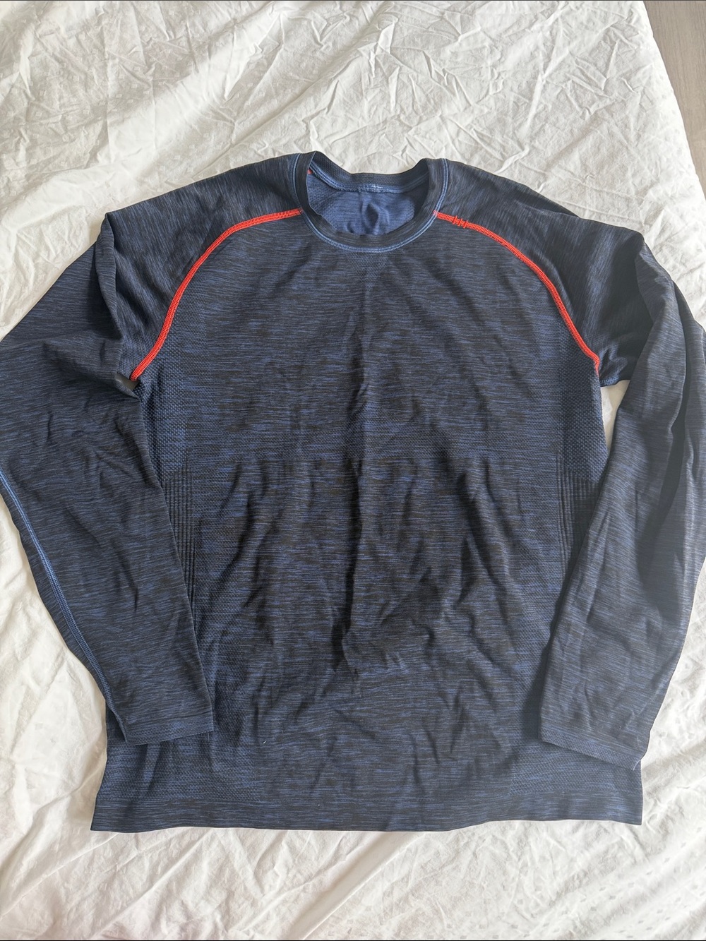 lululemon athletica Men's Navy Long-Sleeve Crew with Red Accents